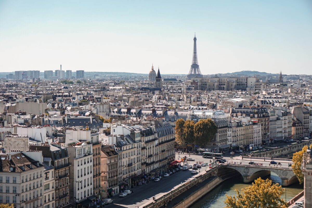 Paris Travel Guide