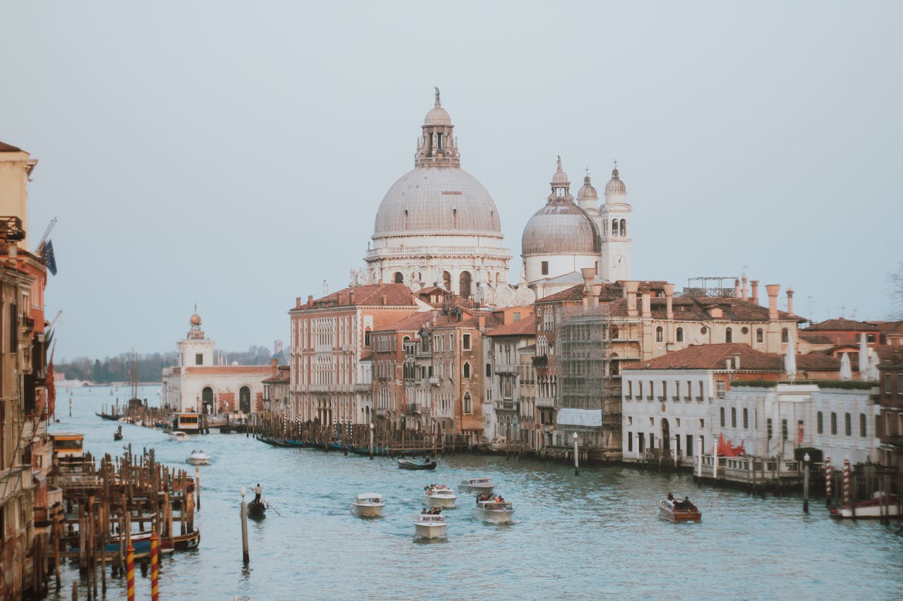 best cities in Italy to visit Venice
