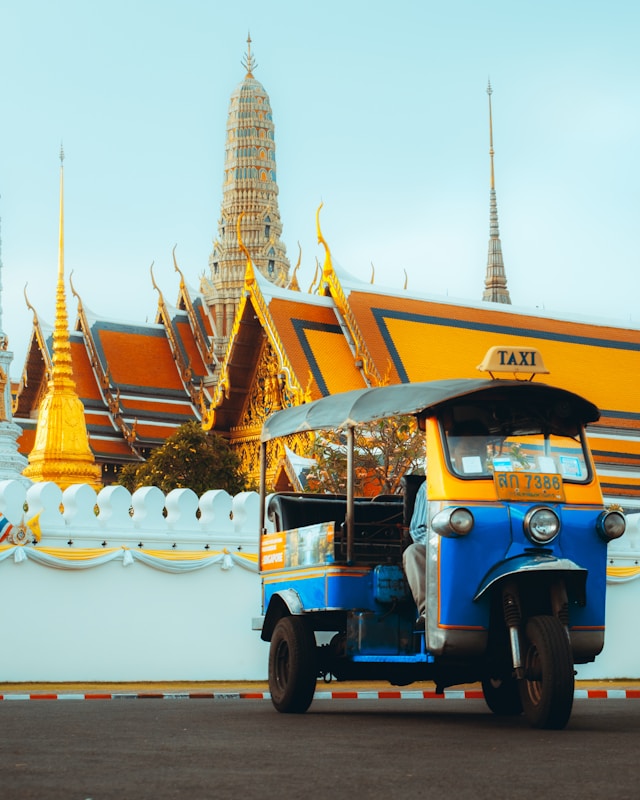 cheap travel for young adults destinations thailand
