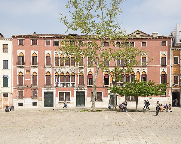 hidden gems in Venice Campo San Polo