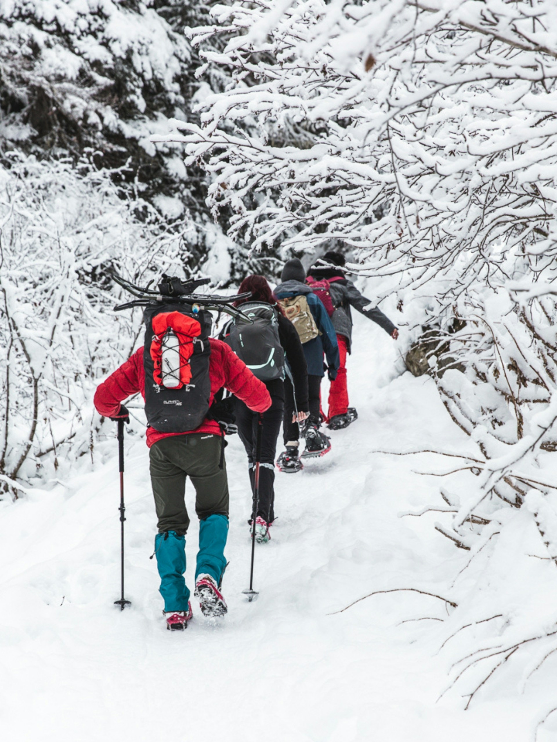 hiking travel style