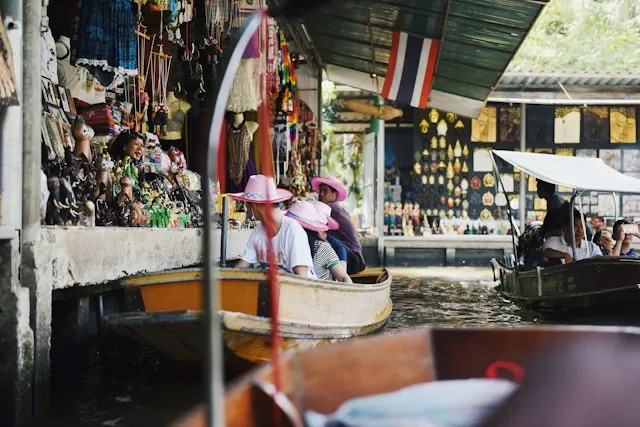 Damnoen Saduak floating market Thailand